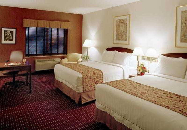 فندق بلومنقتونفي  كورتيارد بلومينجتون باي مول أوف أمريكا المظهر الخارجي الصورة